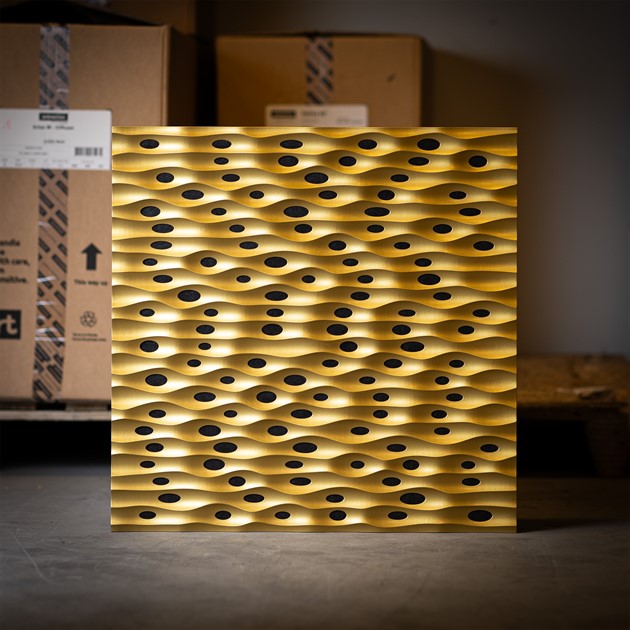 Artnovion Sahara W - Absorbent Gold, Guld Lackyta. 60x60. 6st. B-stock